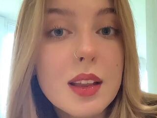 camgirl masturbating with sex toy FloraGerald